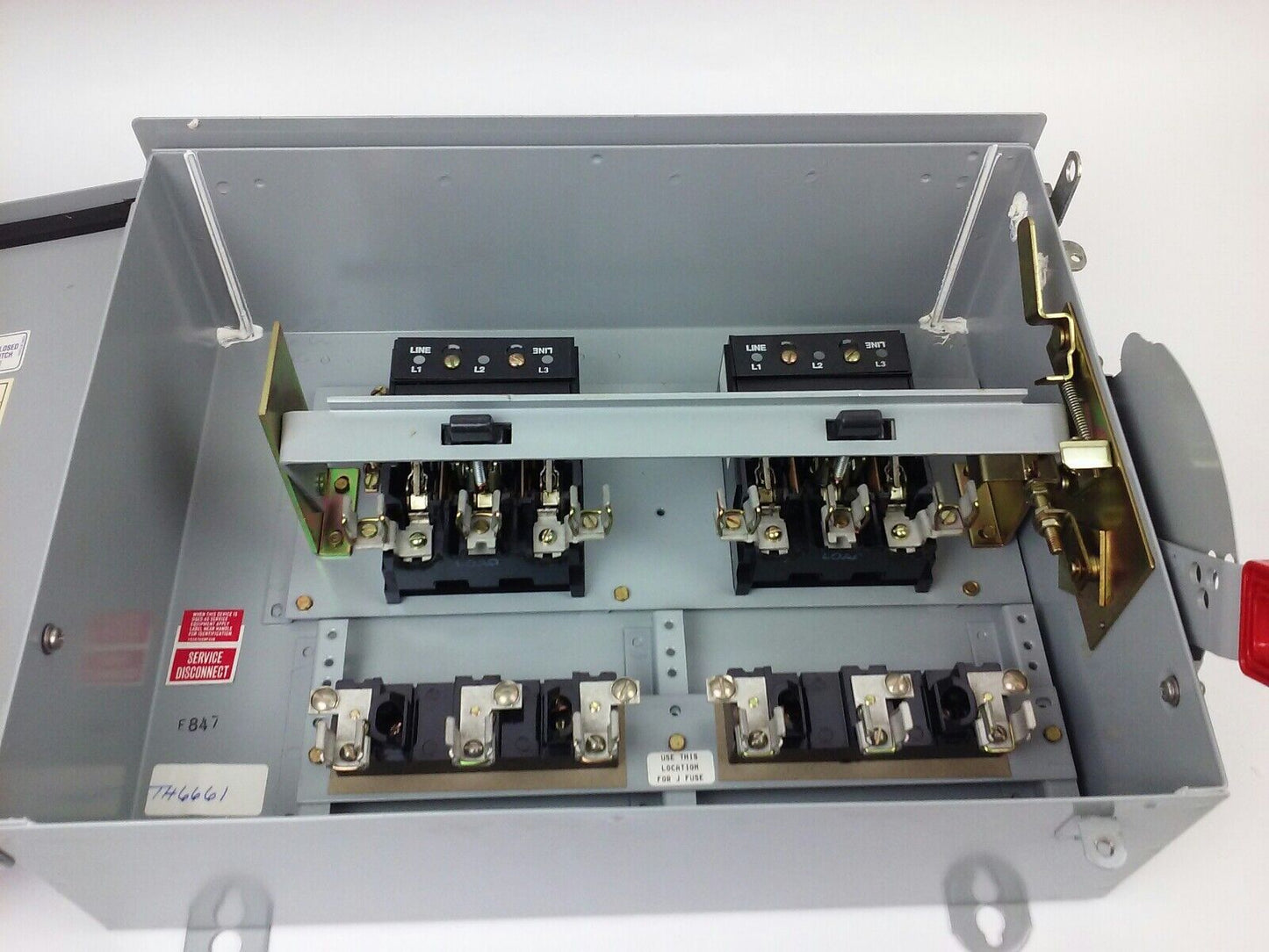 GE TH6661, MOD 10, Safety Switch, 30A, 600VAC/250DC, MAX H.P. 20, TYPE1-3R-5-12