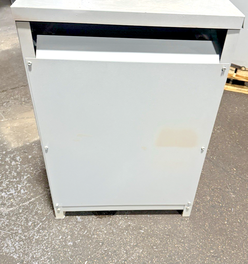 CUTLER HAMMER N48M28F45A 45KVA 3PH TRANSFORMER PRIM:480 SEC:208Y/120 SER.A