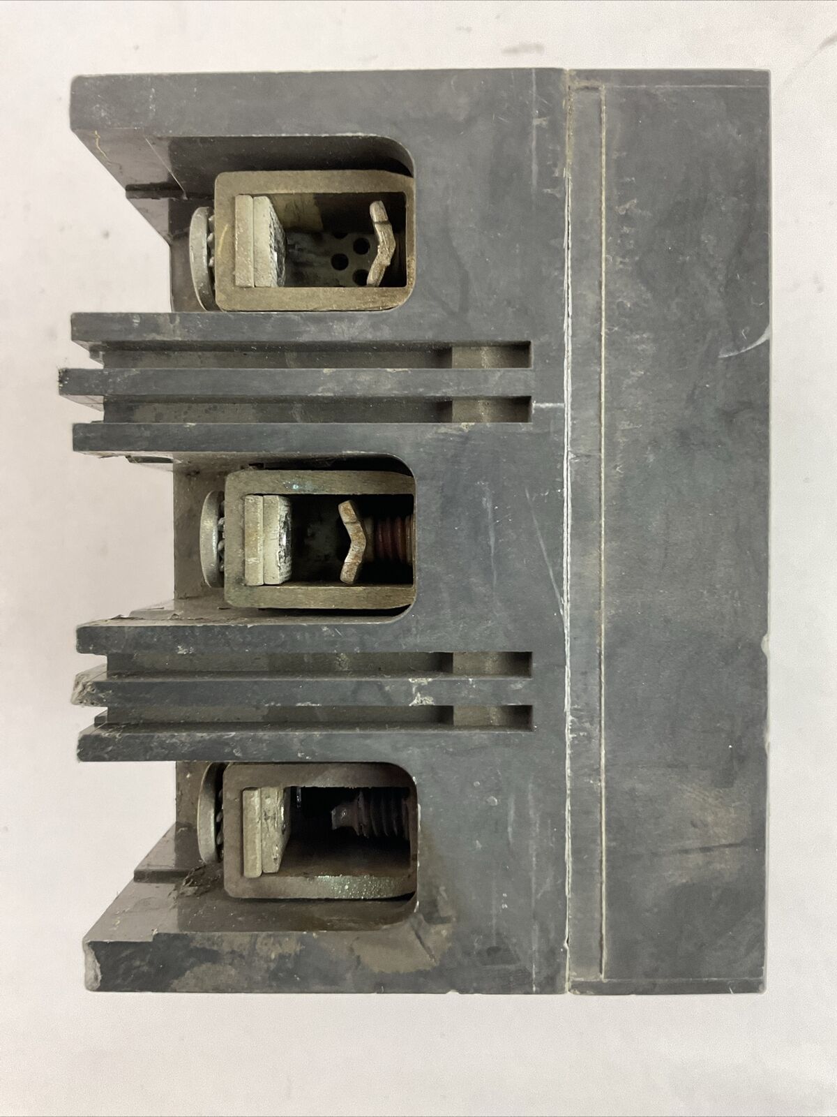 GE TED136070 INDUSTRIAL CIRCUIT BREAKER 70AMP 600VAC 250VDC 3POLE