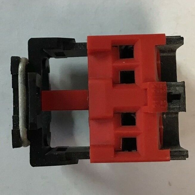 SQUARE D 9001 DA 01 CONTACT BLOCK ***LOTOF3***