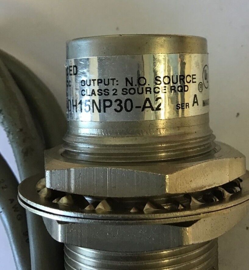 ALLEN BRADLEY 871TM-DH15NP30-A2 INDUCTIVE PROXIMITY SENSOR SER.A 30VDC 200MA