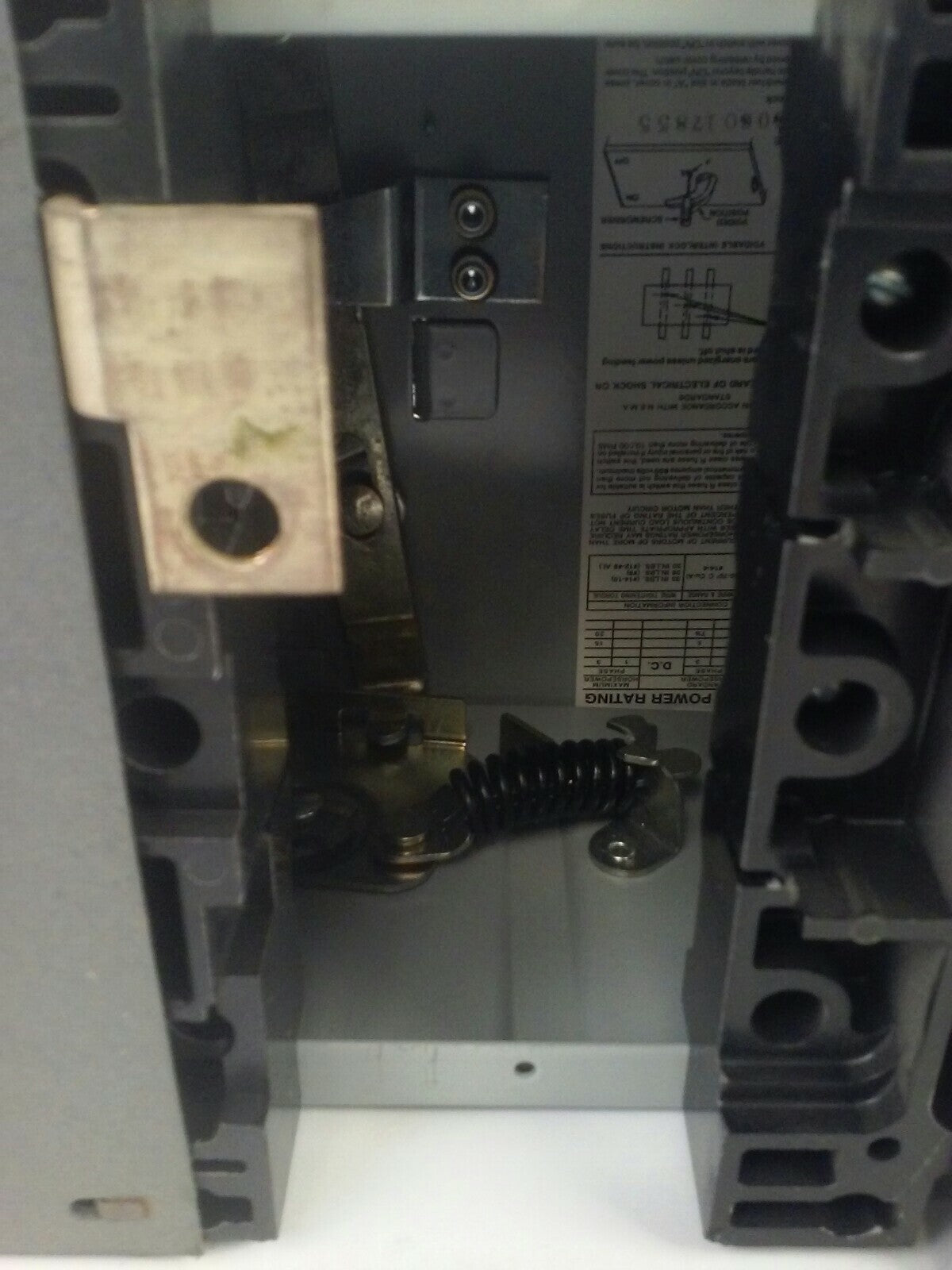 SIEMENS V7E3611R SER.A TWIN FUSIBLE VACU BREAK PANELBOARD SWITCH 600V 30A 20HP