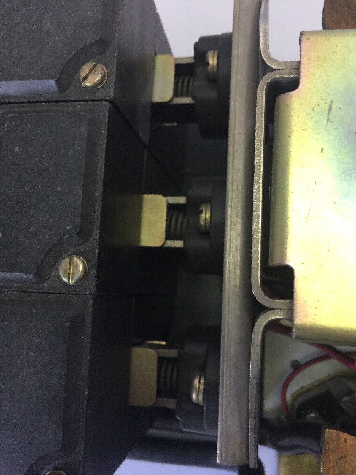 SQUARE D 8536 FO-1 AC MAGNETIC STARTER SIZE 4 600VAC 150AMPS 100HP SERIES C