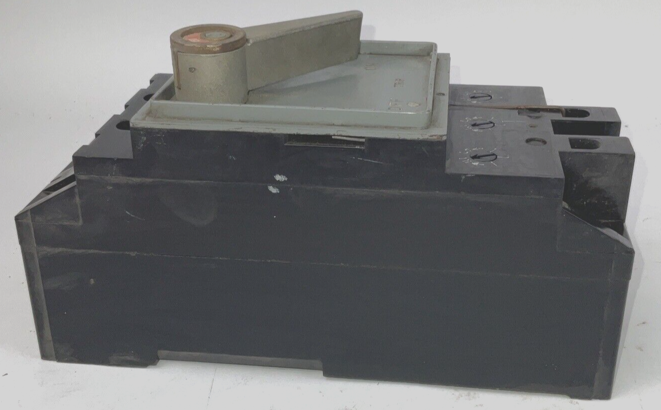 FEDERAL PACIFIC 150A CIRCUIT BREAKER