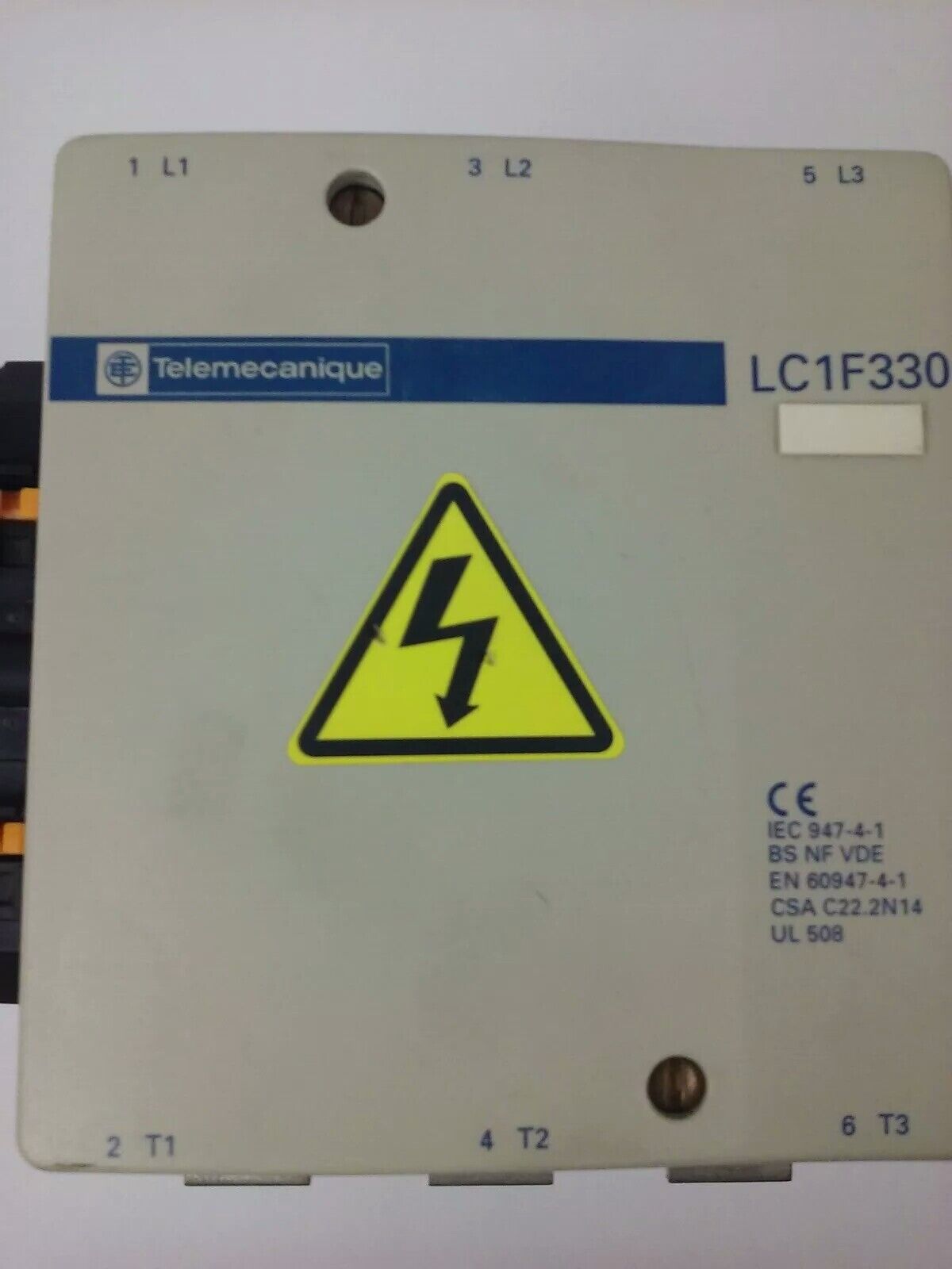 TELEMECANIQUE LC1F330 CONTACTOR, 3PH, 600V, 370A, 250HP, W/ 24V 40/400HZ COIL