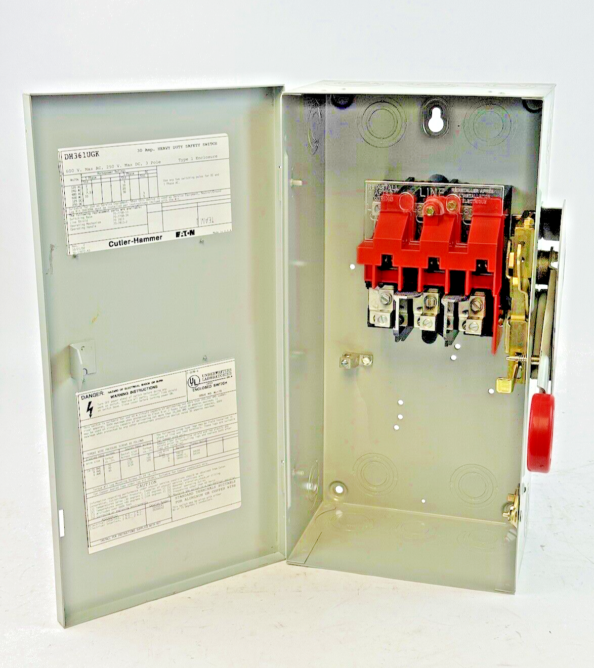 CUTLER-HAMMER - DH361UGK - HD SAFETY SWITCH - 30A/ 600VAC/250VDC/ 3 POLE/ TYPE 1