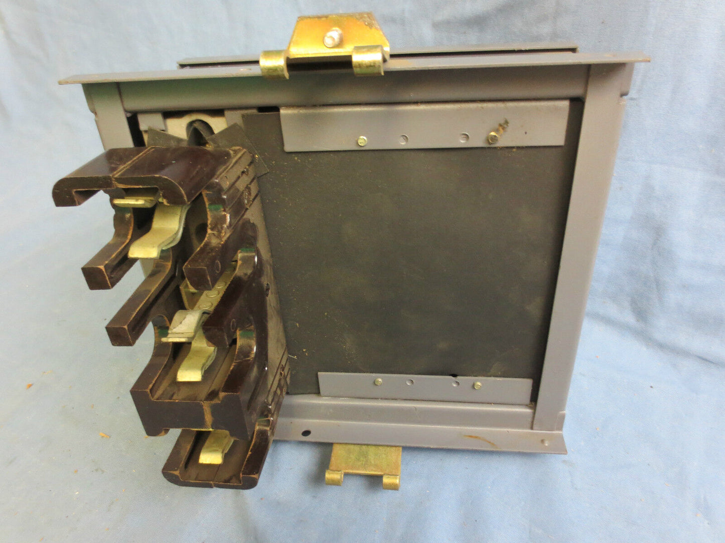 SQUARE D SD-9351 SAFLEX PLUG-IN UNIT - 30A, 3PH, 3WIRE, 240VAC FUSIBLE BUS PLUG