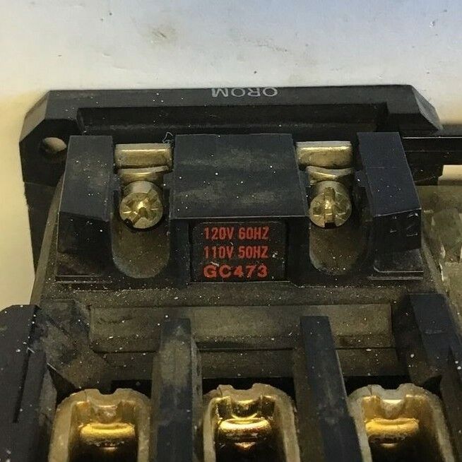 ALLEN BRADLEY 104-A45ND3 REVERSING CONTACTOR SER.C