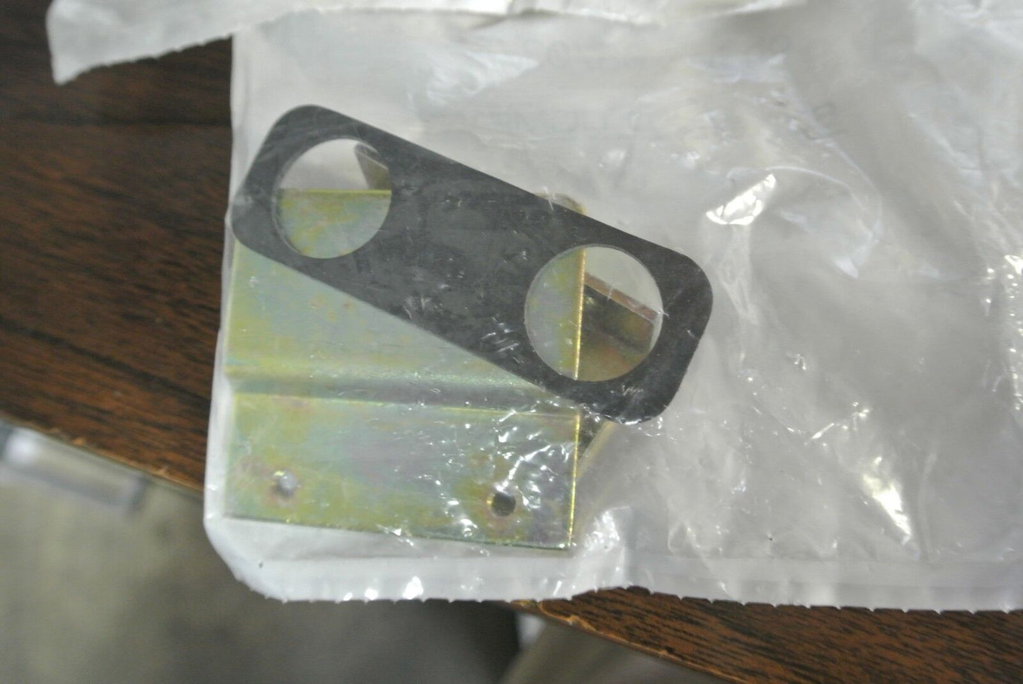 SQUARE D 9432M10L DOOR CLOSING MECHANISM - NEW SURPLUS