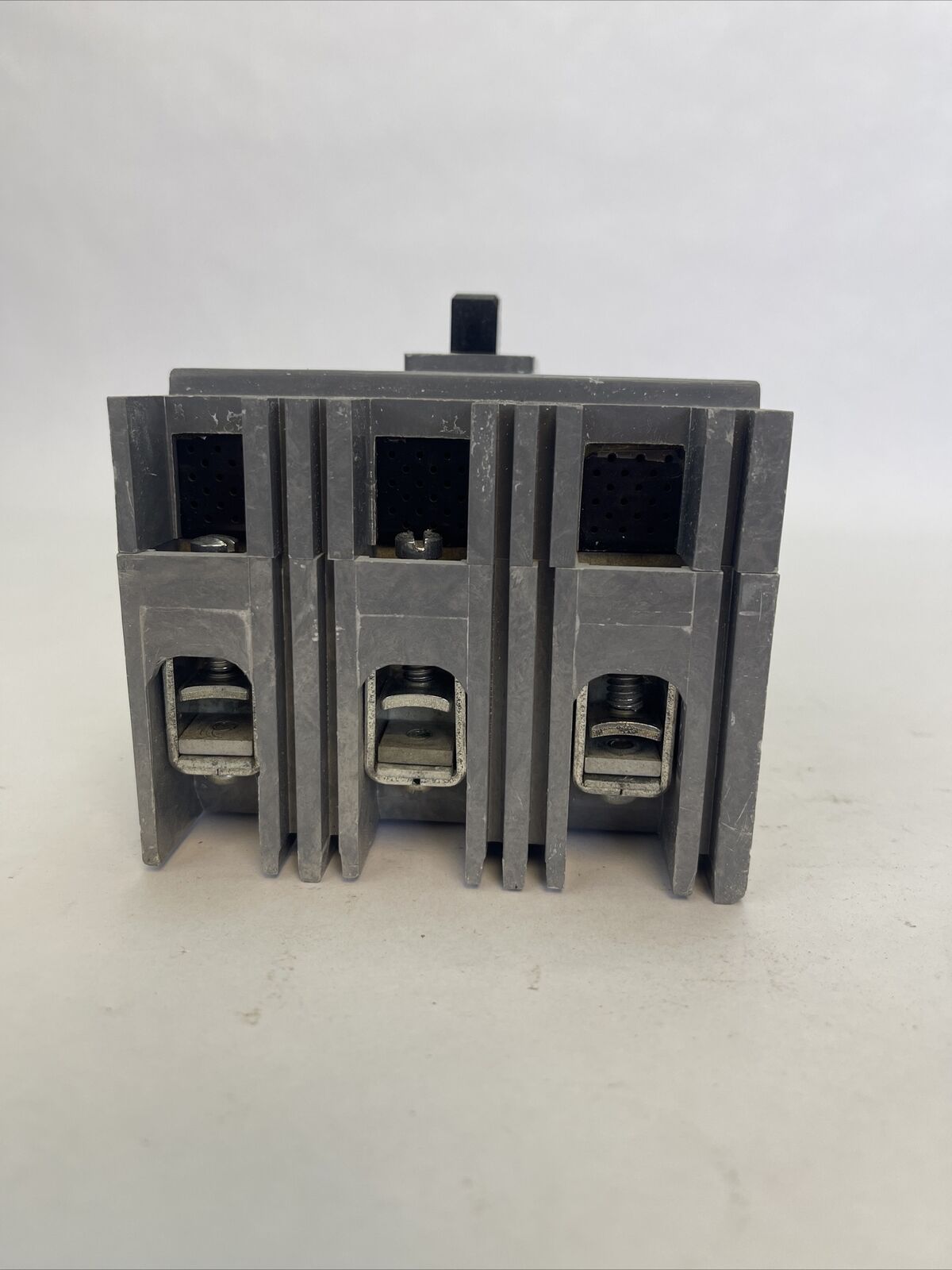 WESTINGHOUSE HFA3070 CIRCUIT BREAKER 70AMP 600VAC 3POLE