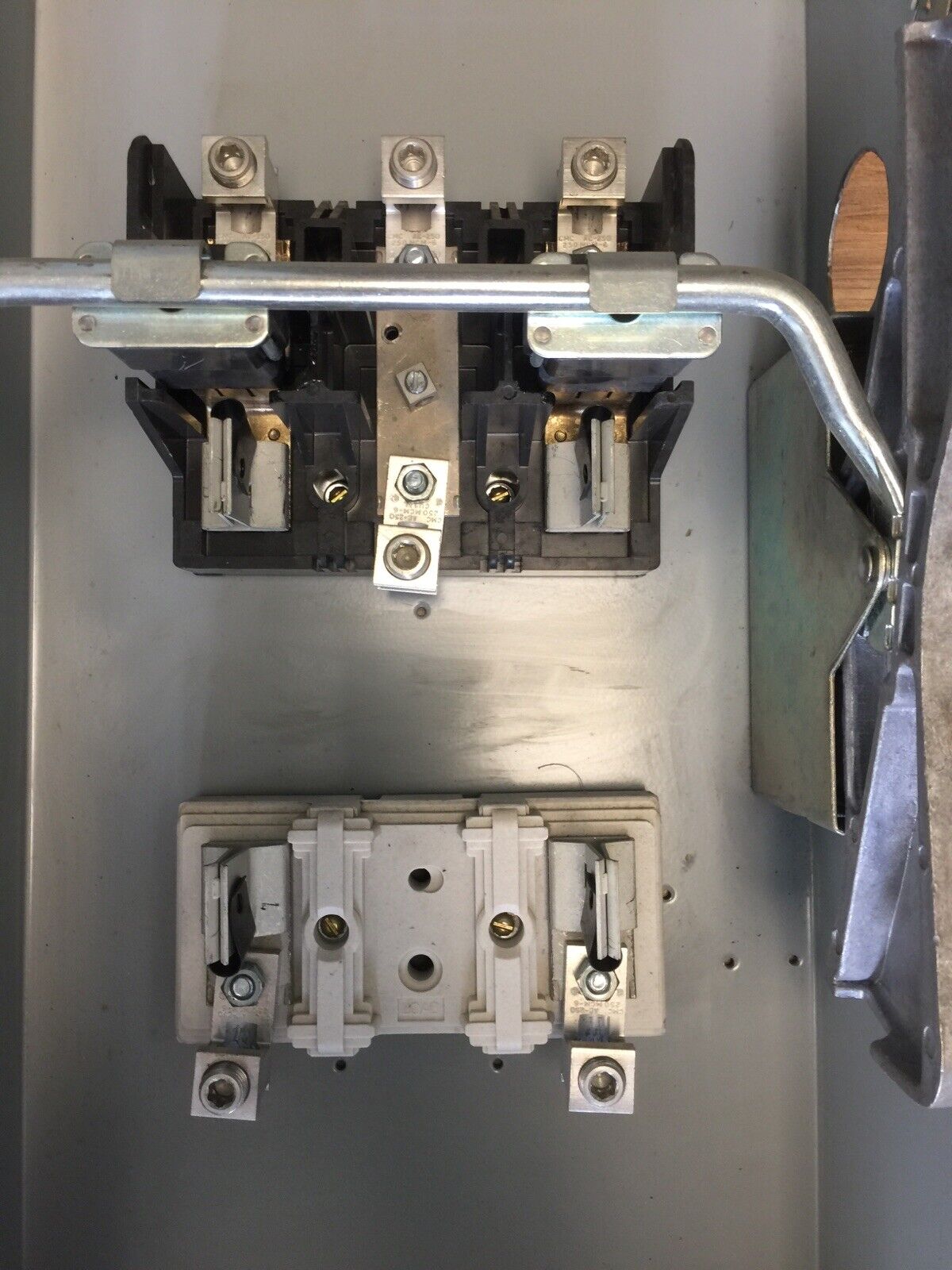 SIEMENS ITE JN324 VACU-BREAK SWITCH WITH CLAMPMATIC CONTACTS SER S 200A 240VAC