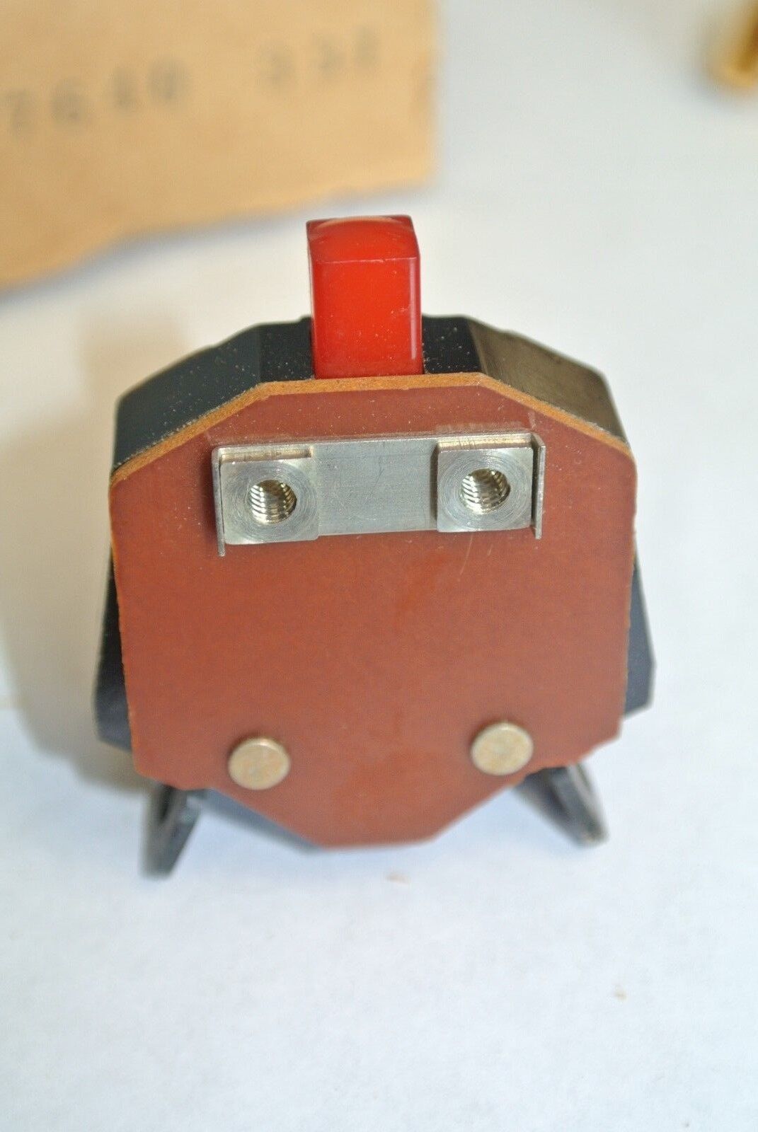 ARROW HART 37640-331 RELAY SWITCH - 2-POSITION - NEW SURPLUS