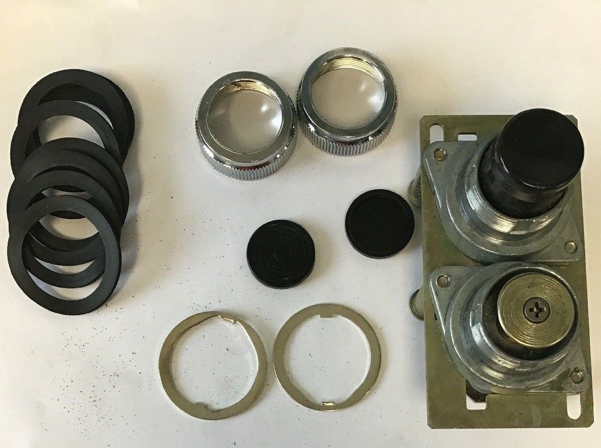 GENERAL ELECTRIC CR2940WM600B MUSHROOM HEAD PUSH BUTTON ***MISSING RED CAP***