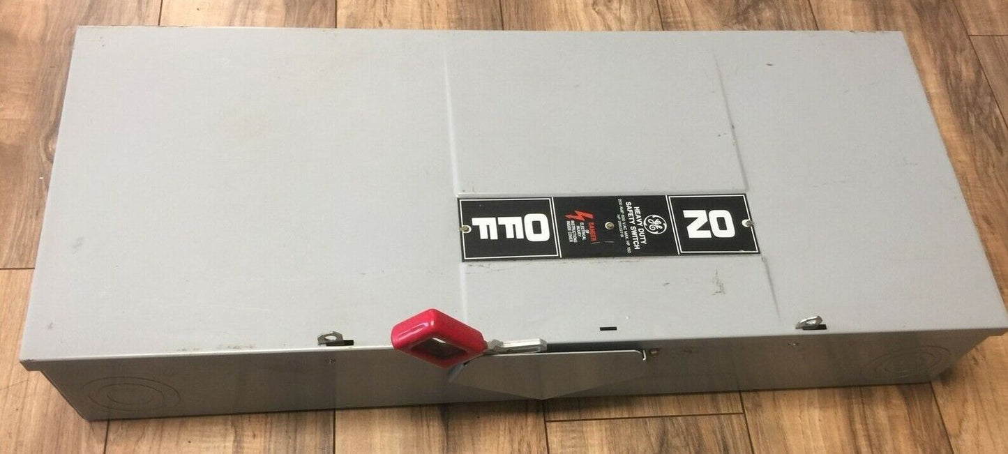 GE THN3364 SAFETY SWITCH 200AMP 250VDC 600VAC 150HP 3 PHASE NON-FUSIBLE MODEL 7