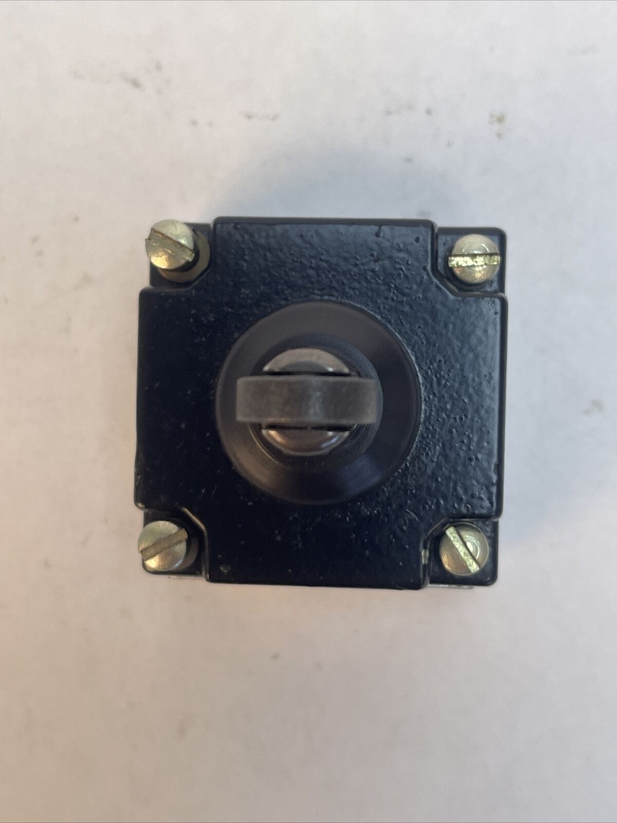 GE CR215GH87 TOP ROLLER PLUNGER HEAD ONLY WITH VITON SEALS FOR PLUG IN LIMIT SWI