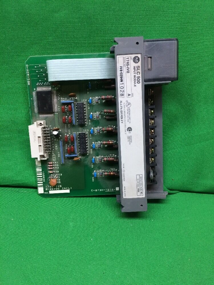 ALLEN-BRADLEY 1746-IV8 INPUT MODULE