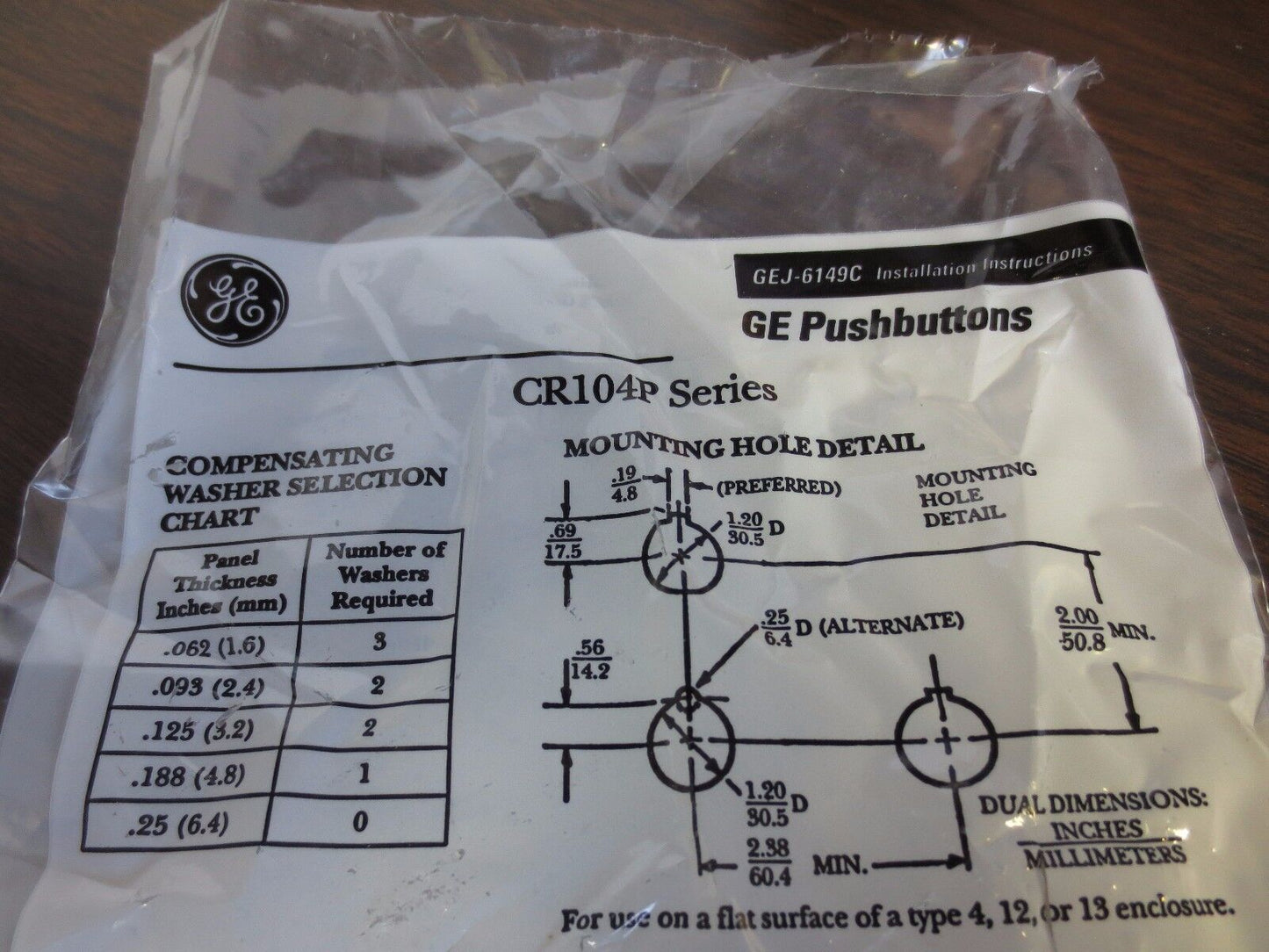 GE CR104PBG02R3 HD OILTIGHT PUSHBUTTON, RECESSED, RED, 2 N.C. - NEW SURPLUS