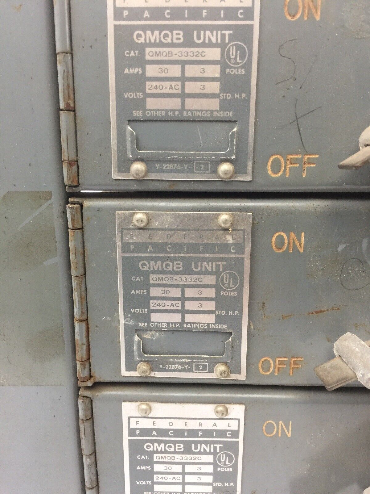 Federal Pacific QMQB-3332C Fusible Panelboard Switch 30 Amp 240VAC 3-POLE 3 HP