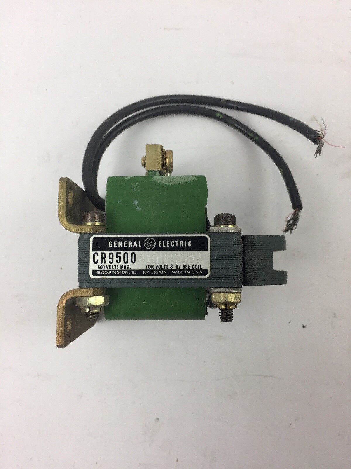 GE CR9500A100A100A SOLENOID 415V 50HZ PULL TYPE END MTG