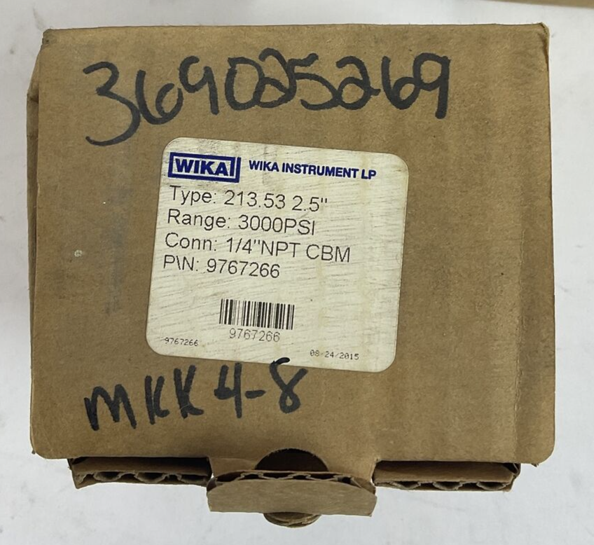 WIKA 213.53 GAUGE 2.5" 1/4NPT 3000PSI CBM****LOTOF3****