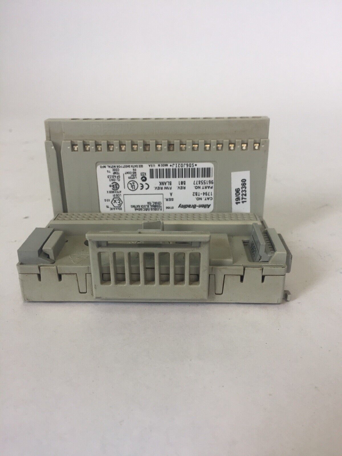 ALLEN BRADLEY 1794-TB2 I/O TERMINAL BLOCK SER A REV B01 F/W REV BLANK 5VDC