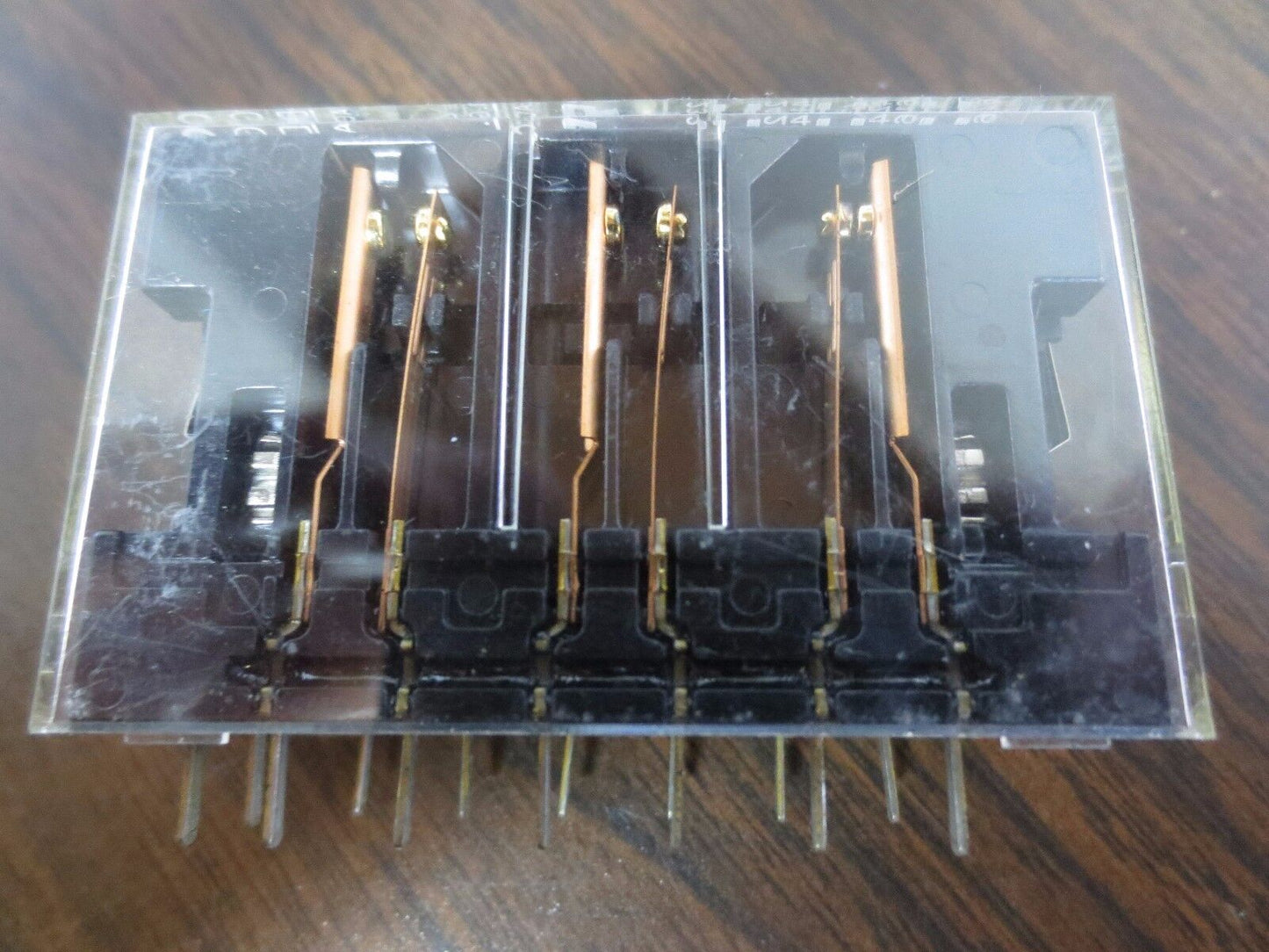 OMRON G7S-4A2B RELAY - 24VDC, 240VAC, 3A