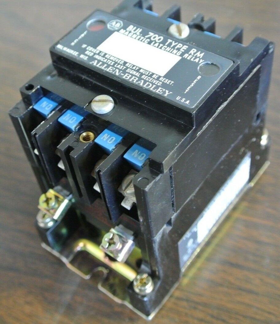 ALLEN-BRADLEY 700-RM400A1 INDUSTRIAL CONTROL RELAY / MAGNETIC LATCHING RELAY NEW