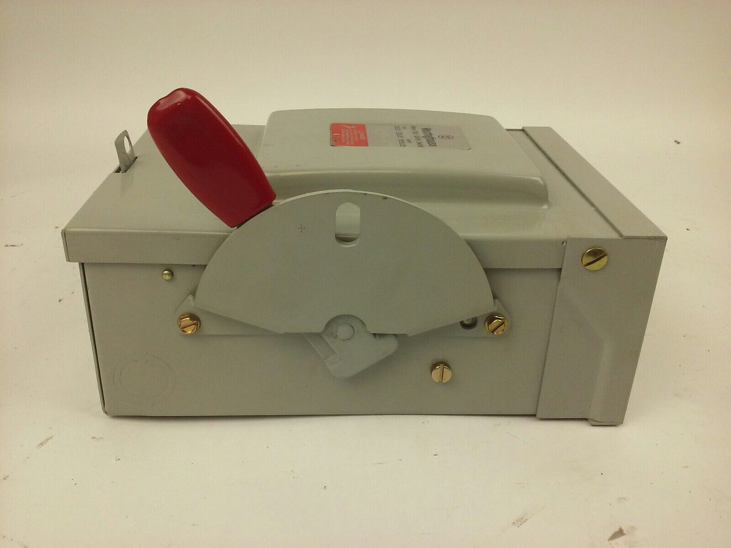 WESTINGHOUSE RHFN321 SAFETY SWITCH 30A, 240V, 3P FUSIBLE, TYPE 3R RAINPROOF, NEW