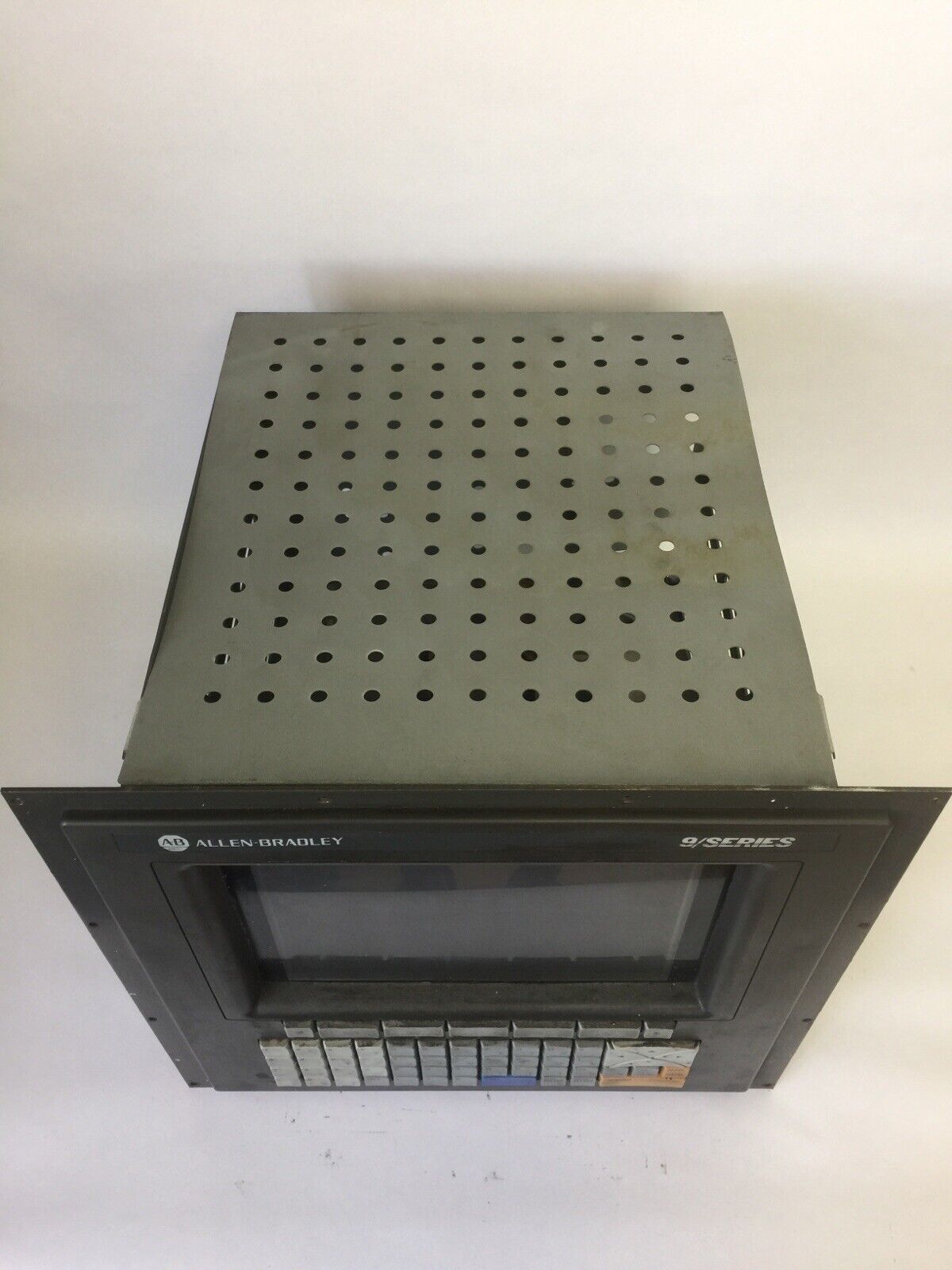ALLEN BRADLEY 8520 VOP 9/SERIES COLOR OPERATOR PANEL REV 01