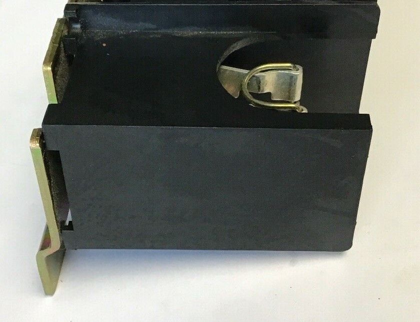 SQUARE D 40567-016-51 FUSE BLOCK