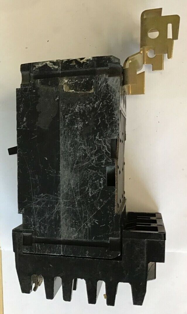 SQUARE D FA34015 CIRCUIT BREAKER 15A 480VAC 250VDC SER.2