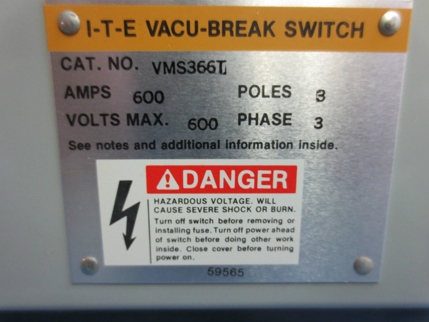ITE SIEMENS VMS366T PANELBOARD UNIT FUSIBLE SWITCH 600A 600V MAIN SWITCH - NEW