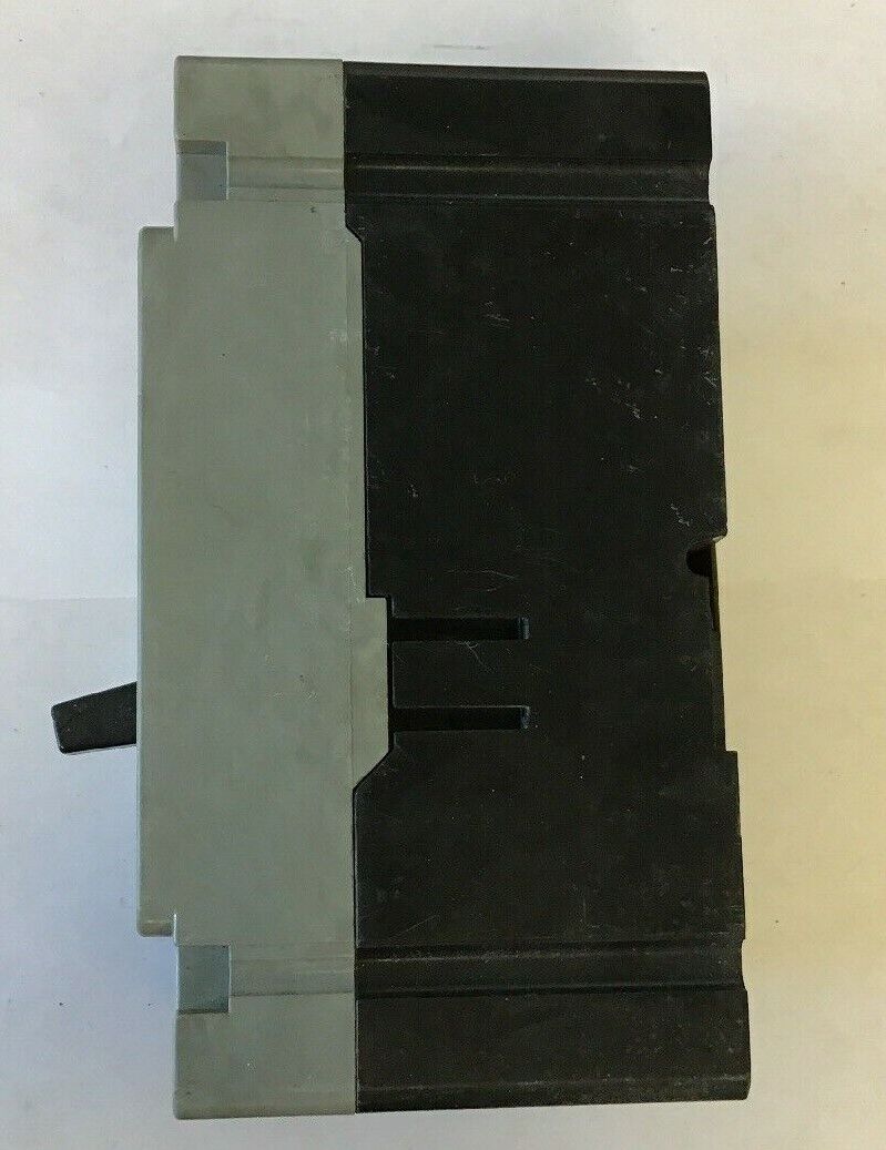 WESTINGHOUSE HMCP030H1 CIRCUIT PROTECTOR SER.C 30AMP 3POLE 600VAC-250VDC