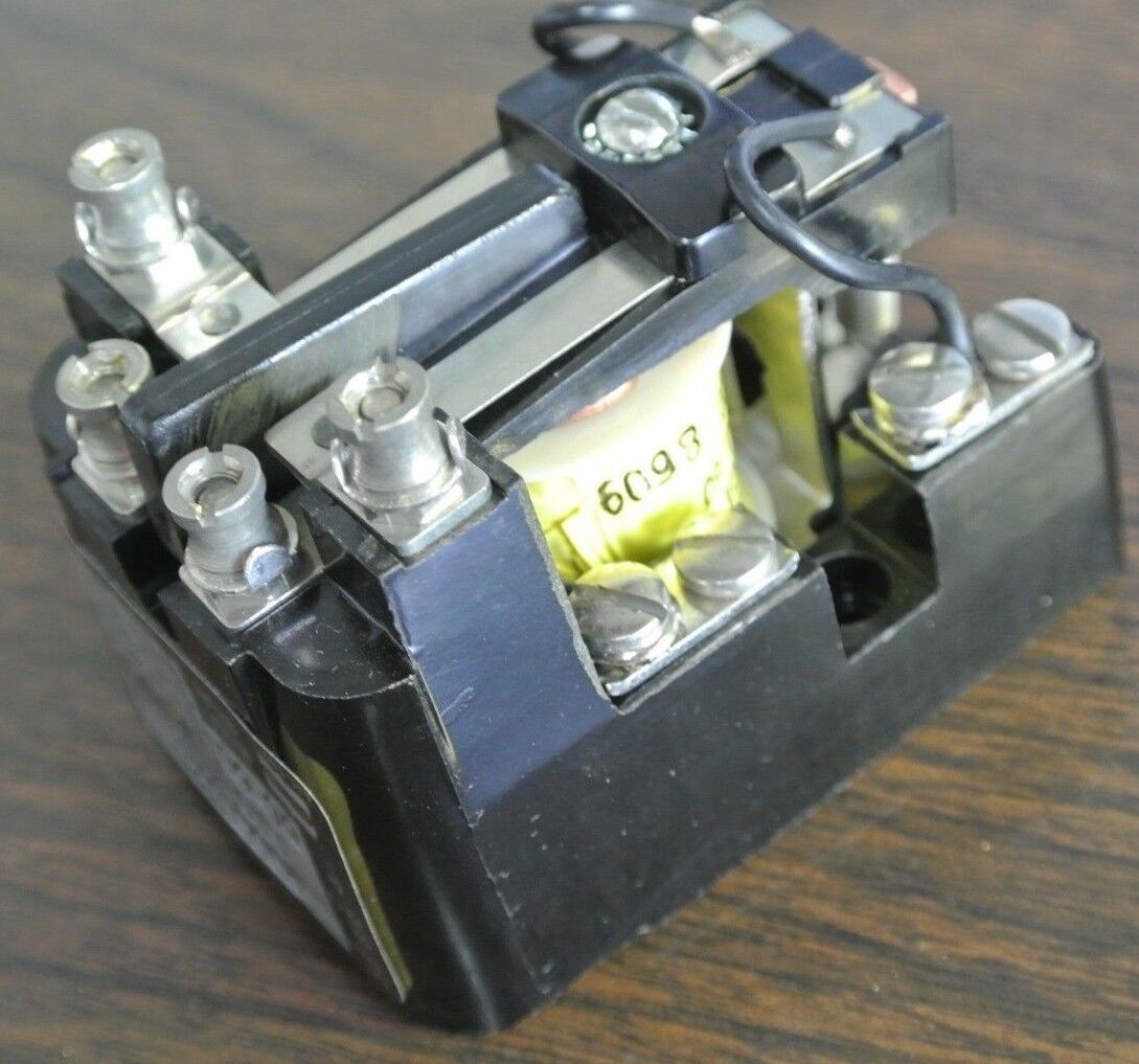 ARROW HART / COOPER MR2TU20 MR RELAY, 2 POLE, OPEN & CLOSED / 110V - BOX of 10