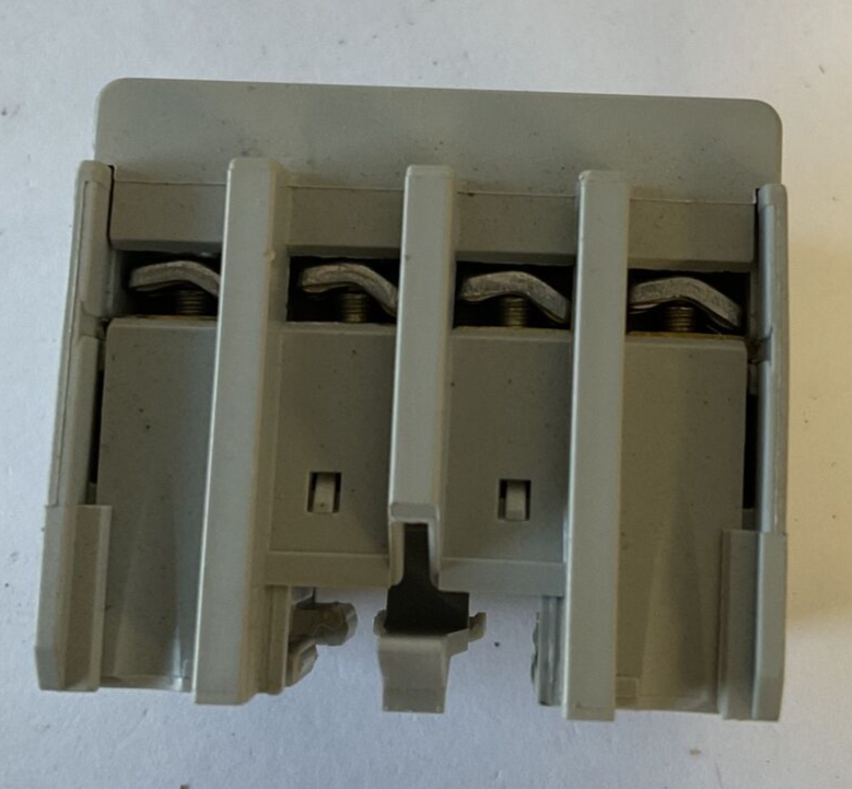 ALLEN BRADLEY 100-F CONTACT BLOCK 690V 10A SER.B ***LOTOF2***