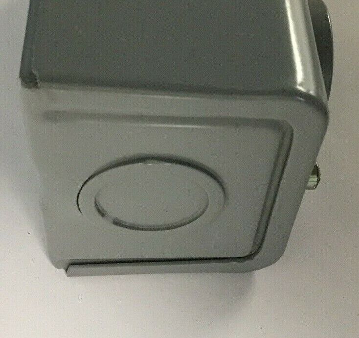 GE CR2943NA102X STANDARD-DUTY PUSHBUTTON STATION ON-OFF 600V NEMA 1 ENCLOSURE