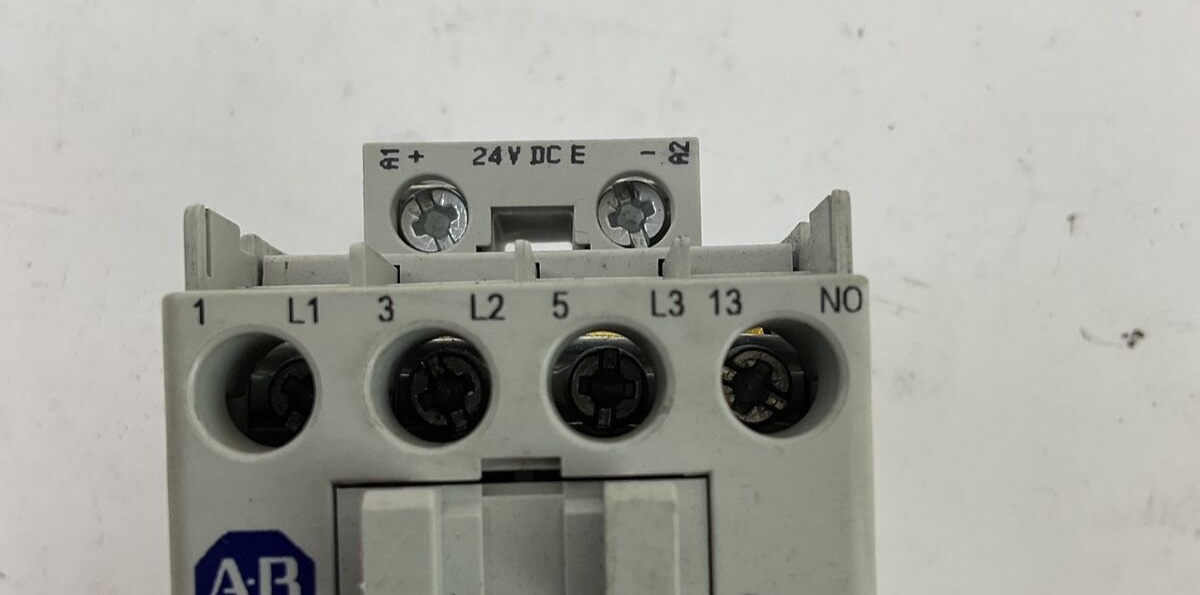 ALLEN BRADLEY STARTER (100-C12E*10 COIL 24VDC + 193-EECB 1.0-5.0A)