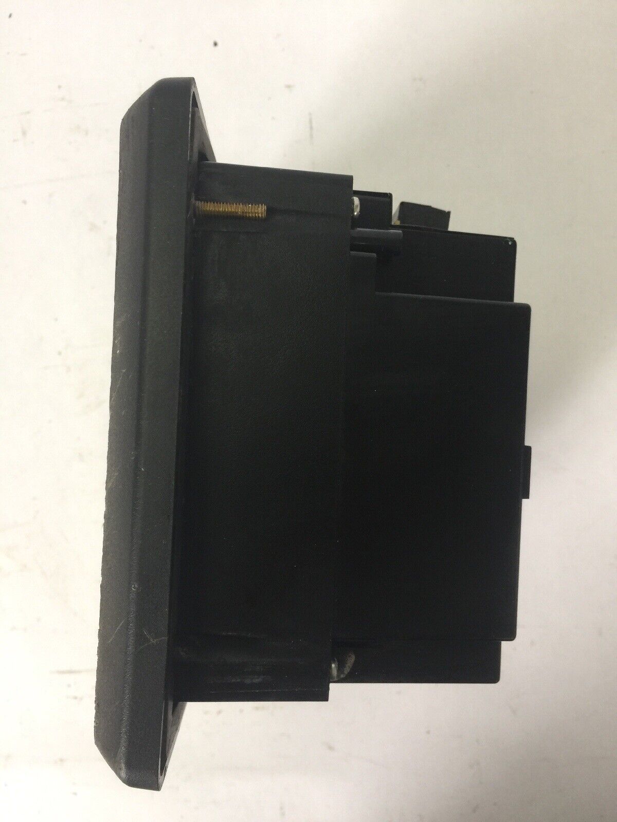 ALLEN BRADLEY 2711-T6C1L1X PANELVIEW 600 SER B FRN 4.46 24VDC 24W