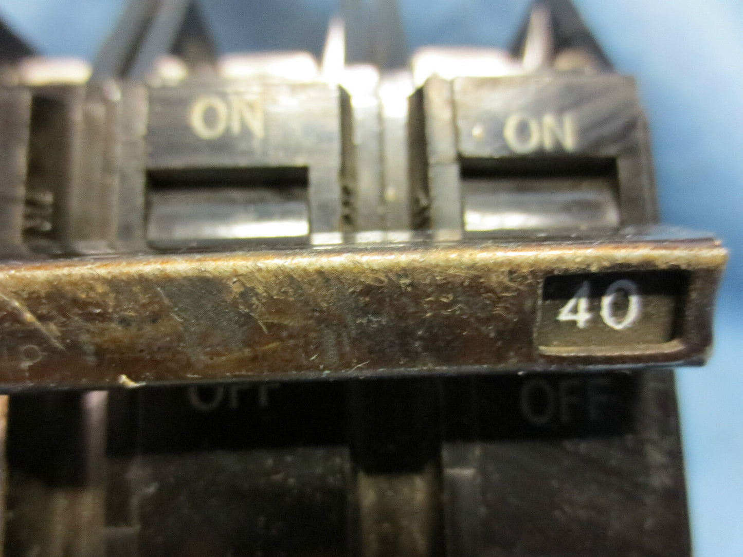 GENERAL ELECTRIC GE THQC32040 CU-AL 40A COMMON TRIP CIRCUIT BREAKER