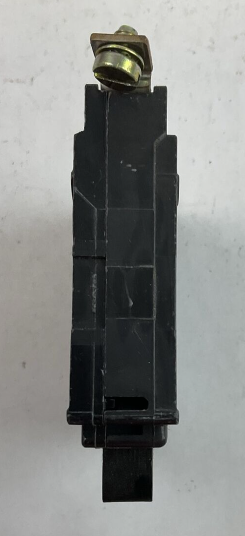 SQUARE D QOB130 1POLE 120/240VAC 30AMP