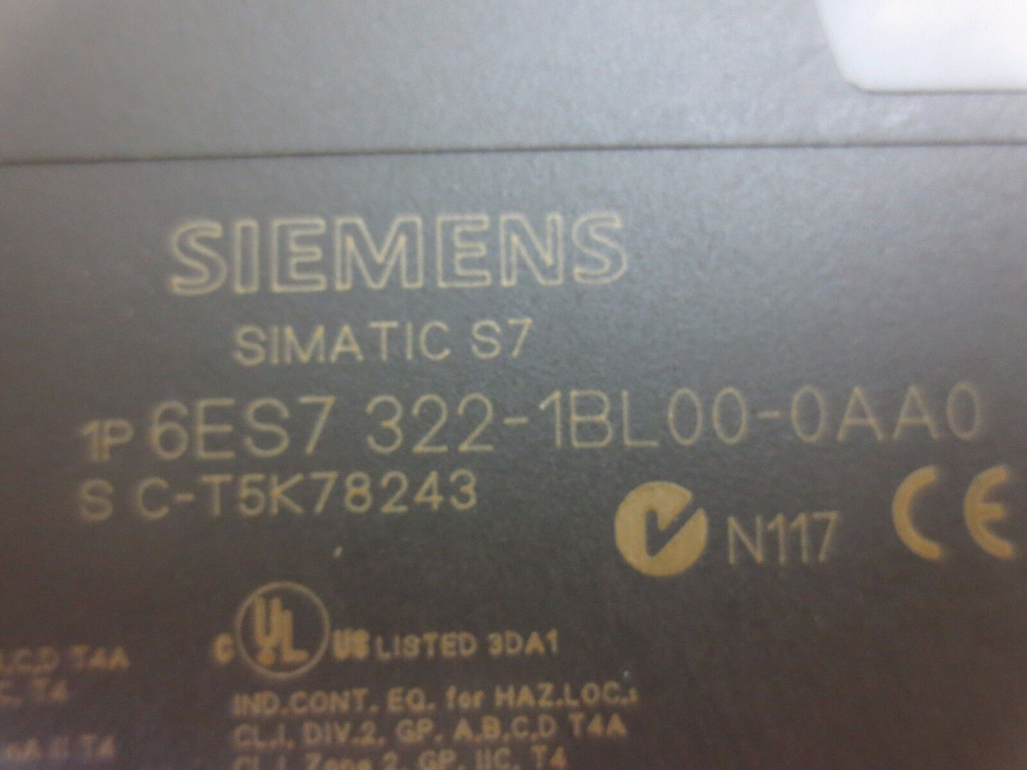 SIEMENS 1P 6ES7322-1BL00-0AA0 SIMATIC S7 DIGITAL OUTPUT MODULE - 32 PT, 24VDC