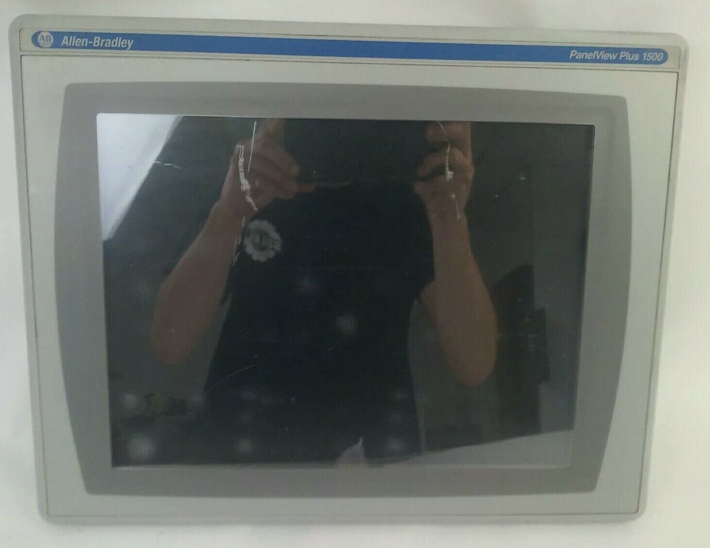 ALLEN BRADLEY 2711P-T15C4A6 PANELVIEW PLUS 1500 TOUCH SCREEN MONITOR SERIES A