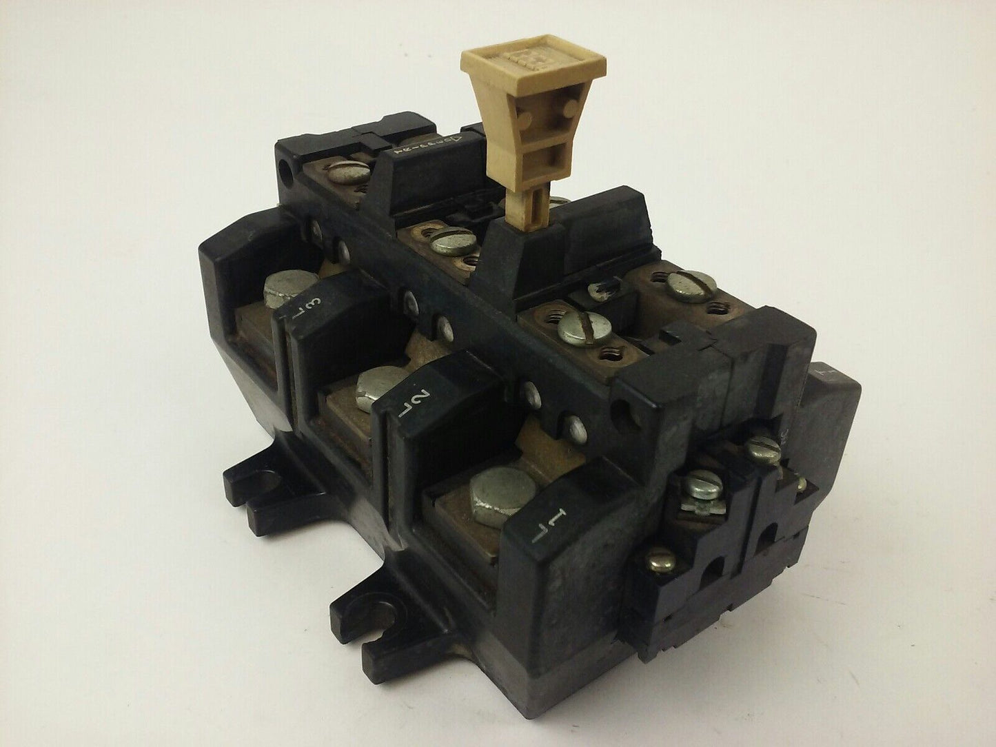 ALLEN BRADELY 592-DOV16 SERIES A, OVERLOAD RELAY, 600V, NEMA A600, 592-DOV, USED