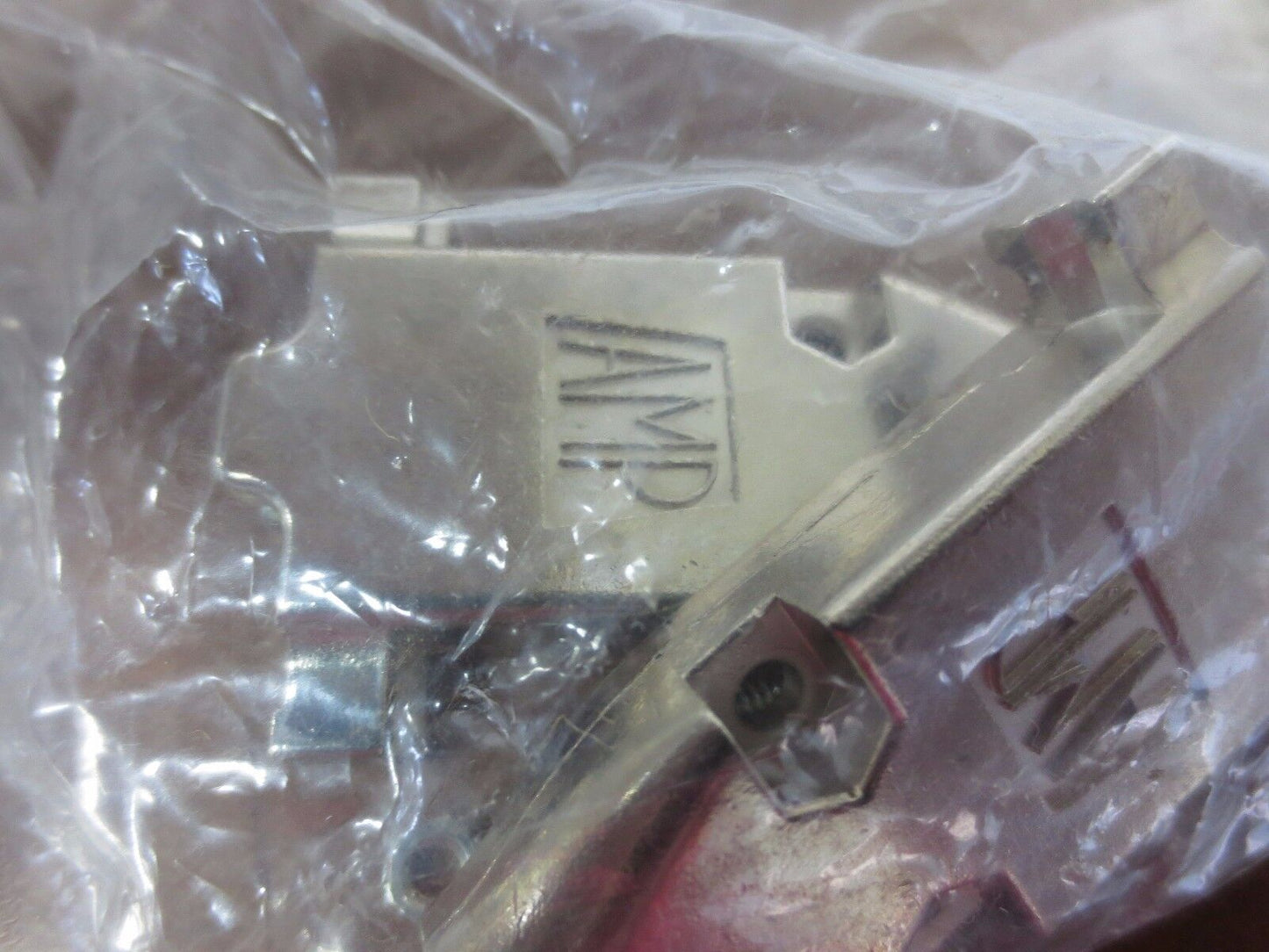 AMP CABLE CONNECTORS / CLAMP KITS - 745171-1 (3) & 745173-1 (4) NEW SURPLUS