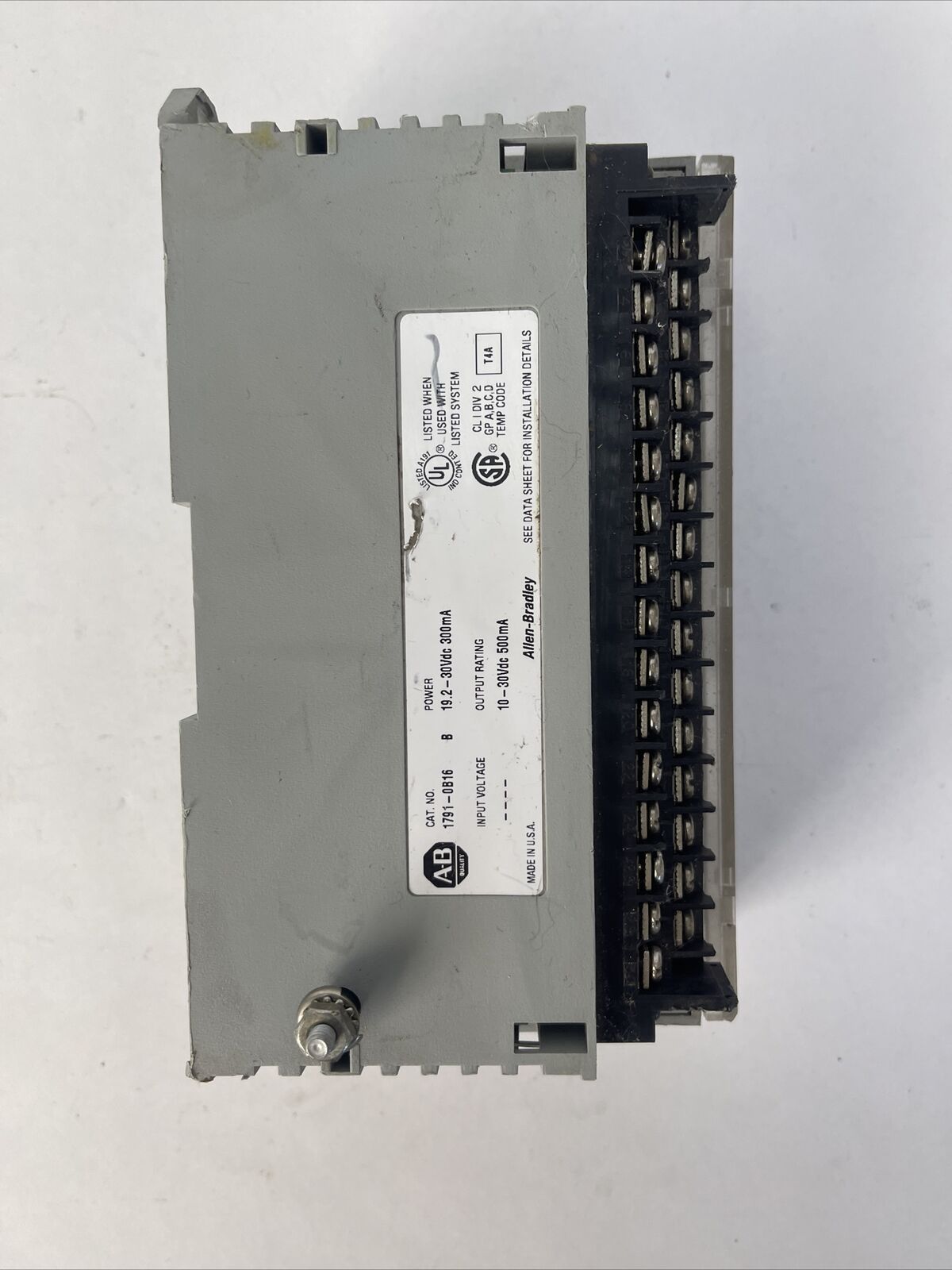 ALLEN BRADLEY 1791-OB16 OUTPUT MODULE 10-30VDC 500mA
