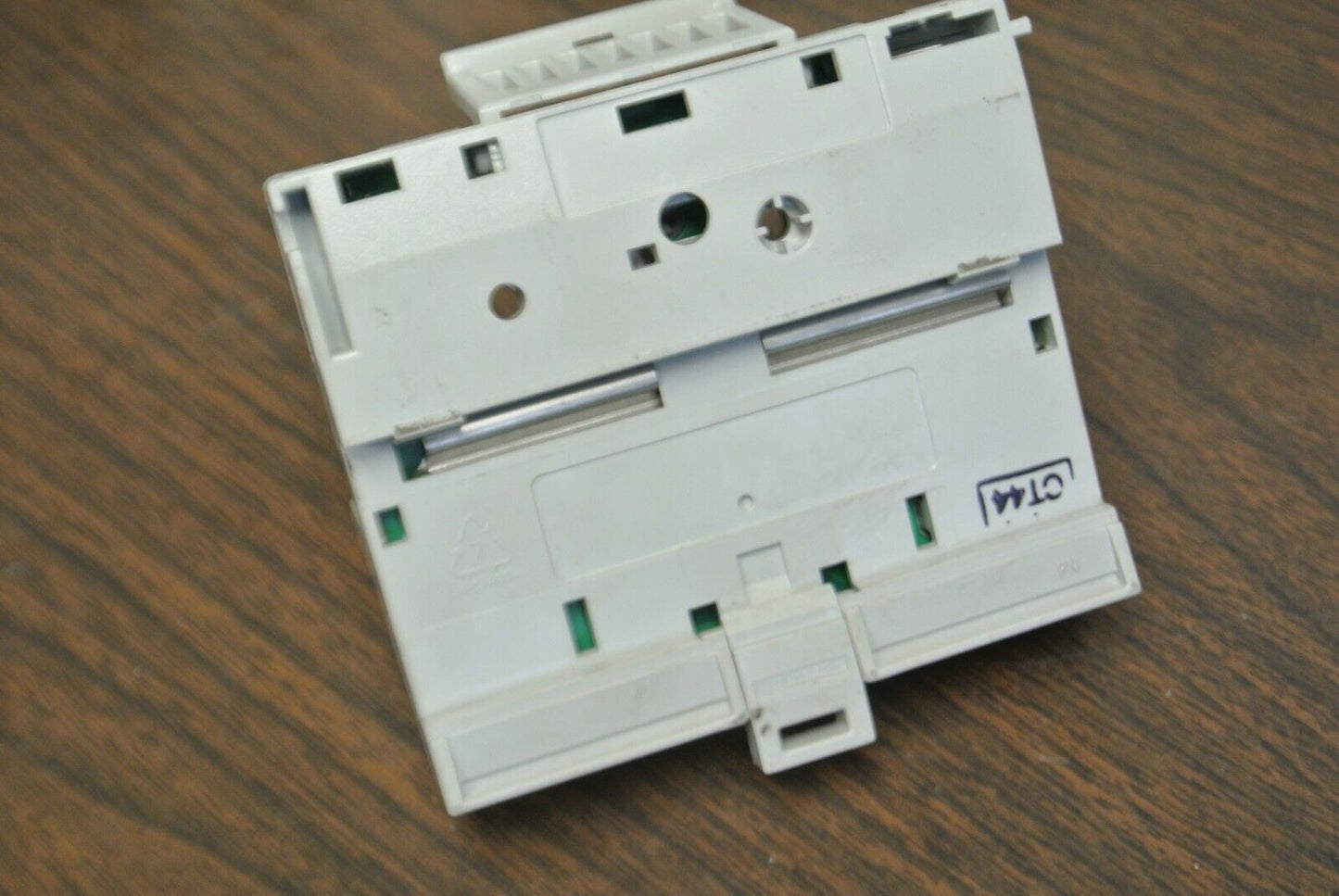 ALLEN-BRADLEY 1794-TB3 TERMINAL BASE / Ser. A, Rev. A02 / 120VAC / 10A