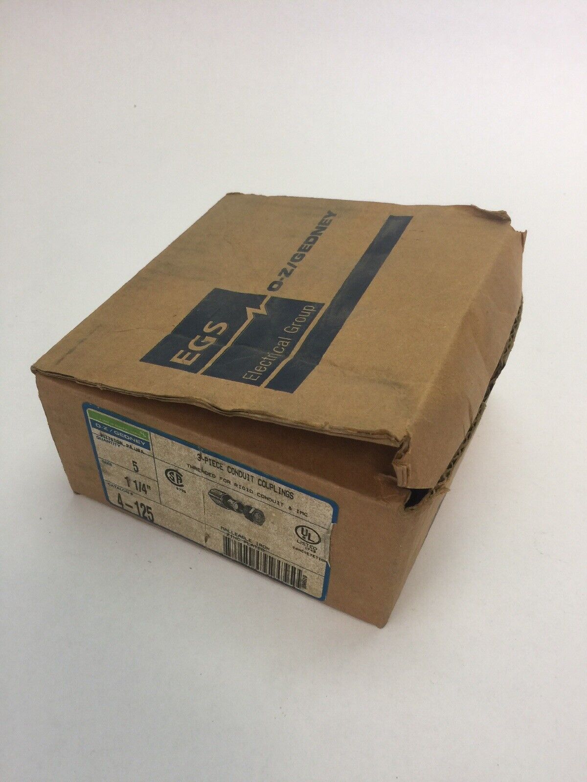 O-Z / GEDNEY 4-125 3-PIECE CONDUIT COUPLINGS 1 1/4" (BOX OF 5)