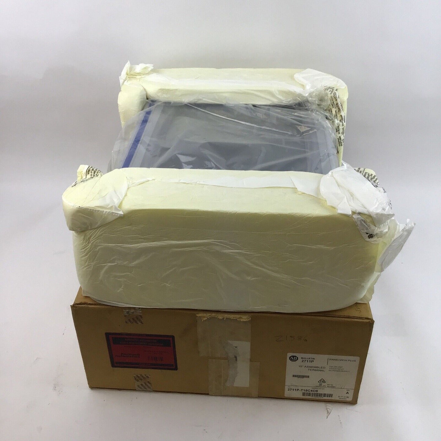 ALLEN BRADLEY 2711P-T15C4D8 ASSEMBLED TERMINAL SER.A PANELVIEW PLUS 1500