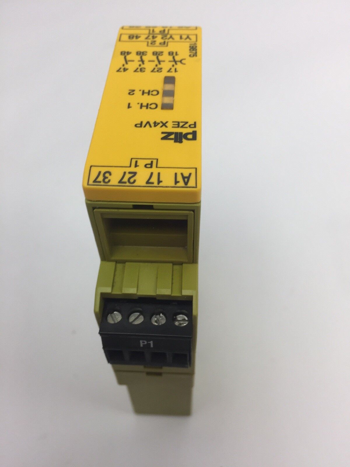 PILZ PZE X4VP 3 24VDC 4N/O SAFETY RELAY