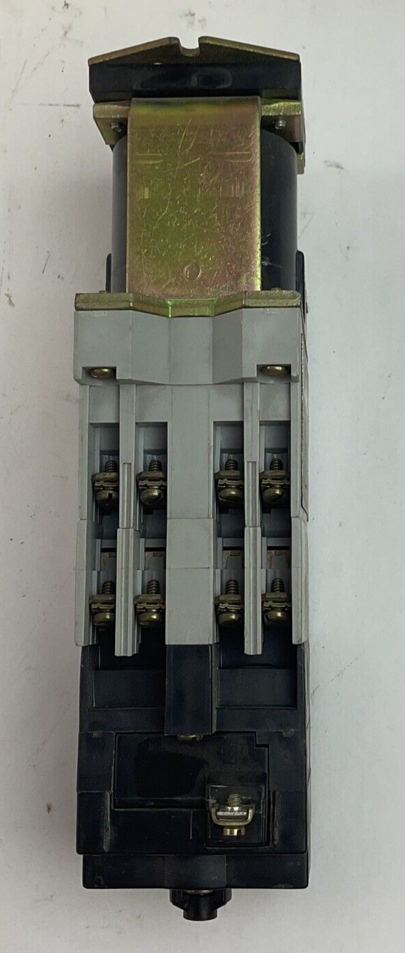 SQUARE D 8501XBO80XDLV53 DC LATHCING CONTROL RELAY SER.B 24VDC